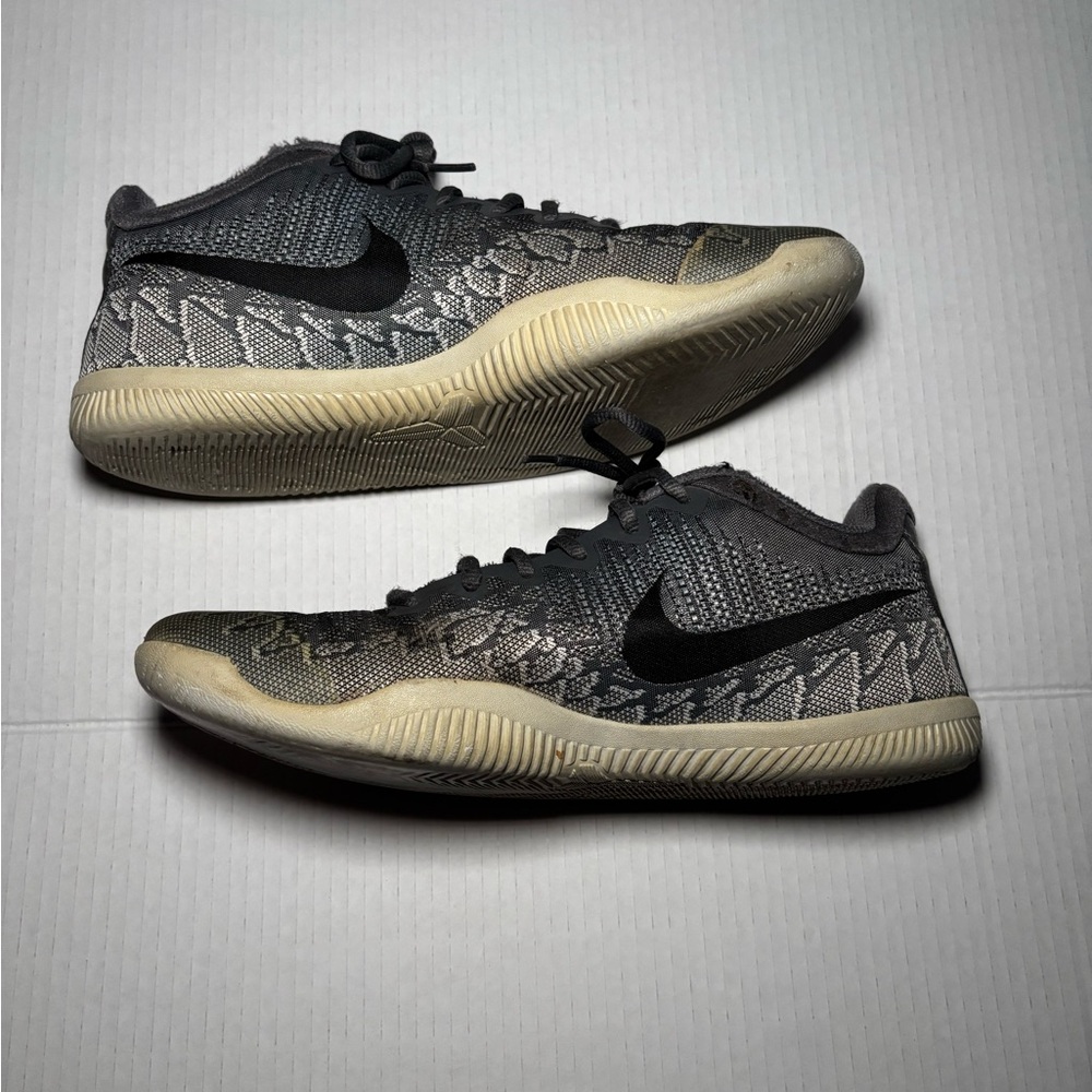Nike Mamba Rage Size 10